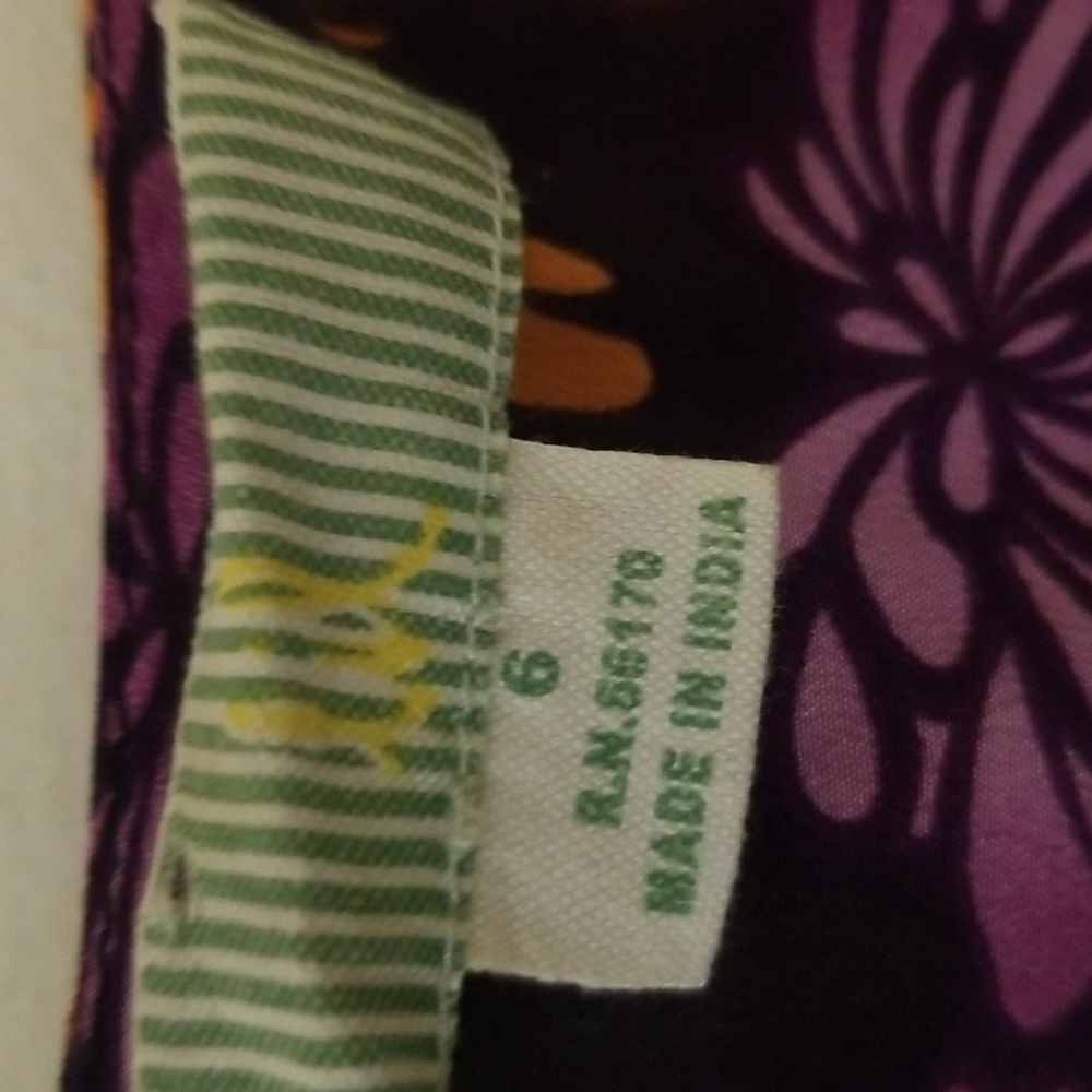 Urban Outfitters silk Top with frails at the neck - Picture 9 of 9